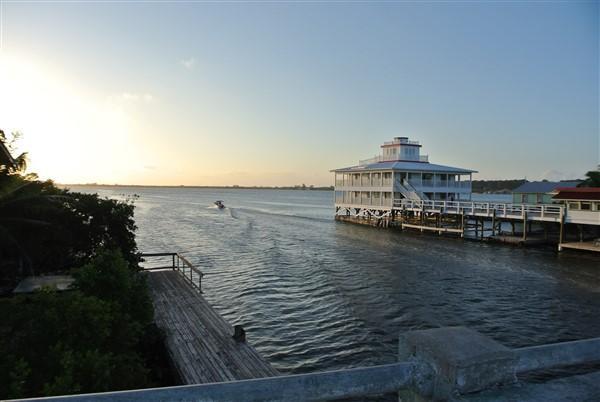Listing ID: URE0353, The Point Utila, Bay Islands, HN - Freddy's Place on the Point, Photo #
