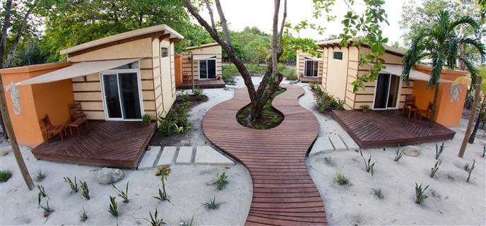 Listing ID: URE0363,  Utila, Bay Islands, HN - Coral Beach Village Beachfront and Marina, Photo #