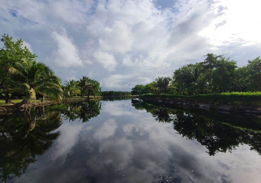 Listing ID: URE0363,  Utila, Bay Islands, HN - Coral Beach Village Beachfront and Marina, Photo #