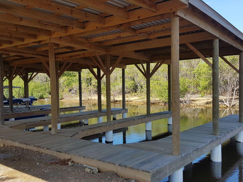 Listing ID: URE0366, Oyster Bed Lagoon/Little Bight Utila, Bay Islands, HN - South Shore Marina Boat Slips, Photo #