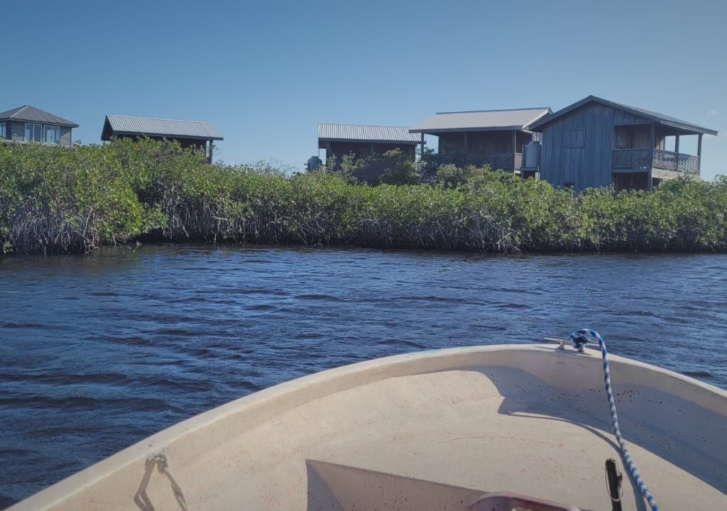 Listing ID: URE0377, Lower Lagoon Utila, Bay Islands, HN - Unique Opportunity in rare setting, Photo #