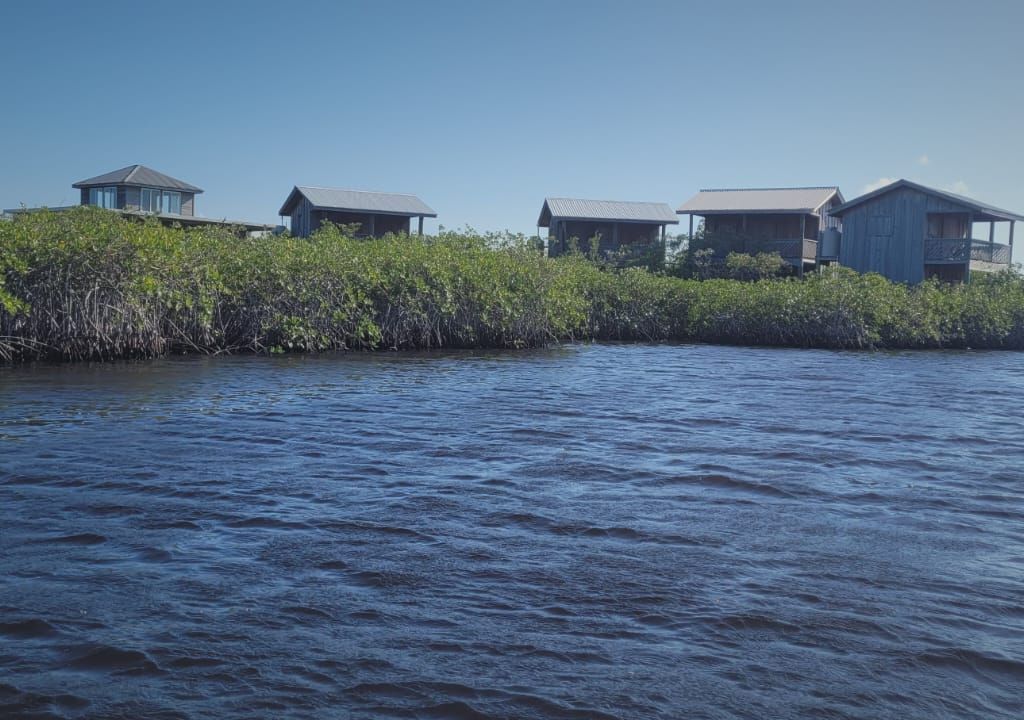 Listing ID: URE0377, Lower Lagoon Utila, Bay Islands, HN - Unique Opportunity in rare setting, Photo #