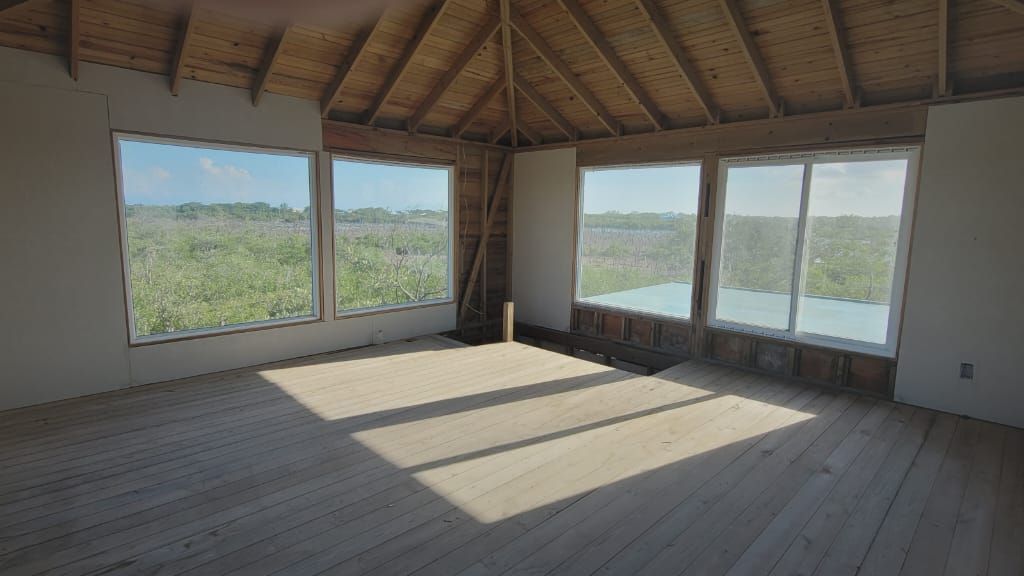 Listing ID: URE0377, Lower Lagoon Utila, Bay Islands, HN - Unique Opportunity in rare setting, Photo #