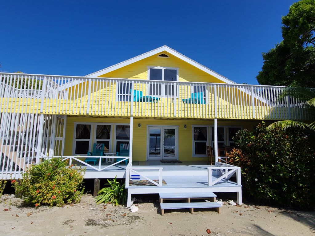 House Sold - Utila, Bay Islands - Listing ID: URE0398 - Photo