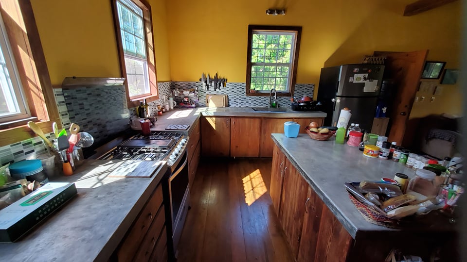 Listing ID: URE0441, Bambu Utila, Bay Islands, HN - Garden Home Near Town, Photo #