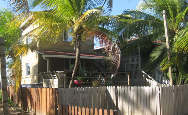 Listing ID: URE0454, Blue Bayou Utila, Bay Islands, HN - Hummingbird House at Blue Bayou, Photo #