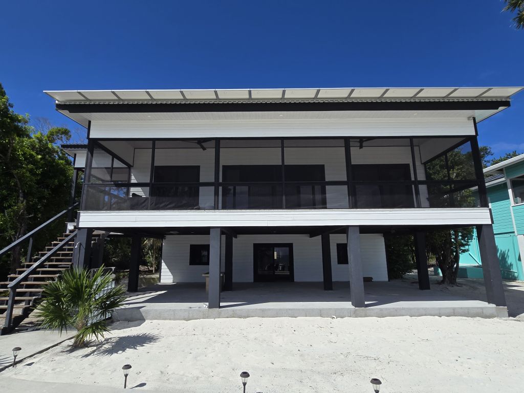 House For sale - Utila, Bay Islands - Listing ID: URE0474 - Photo