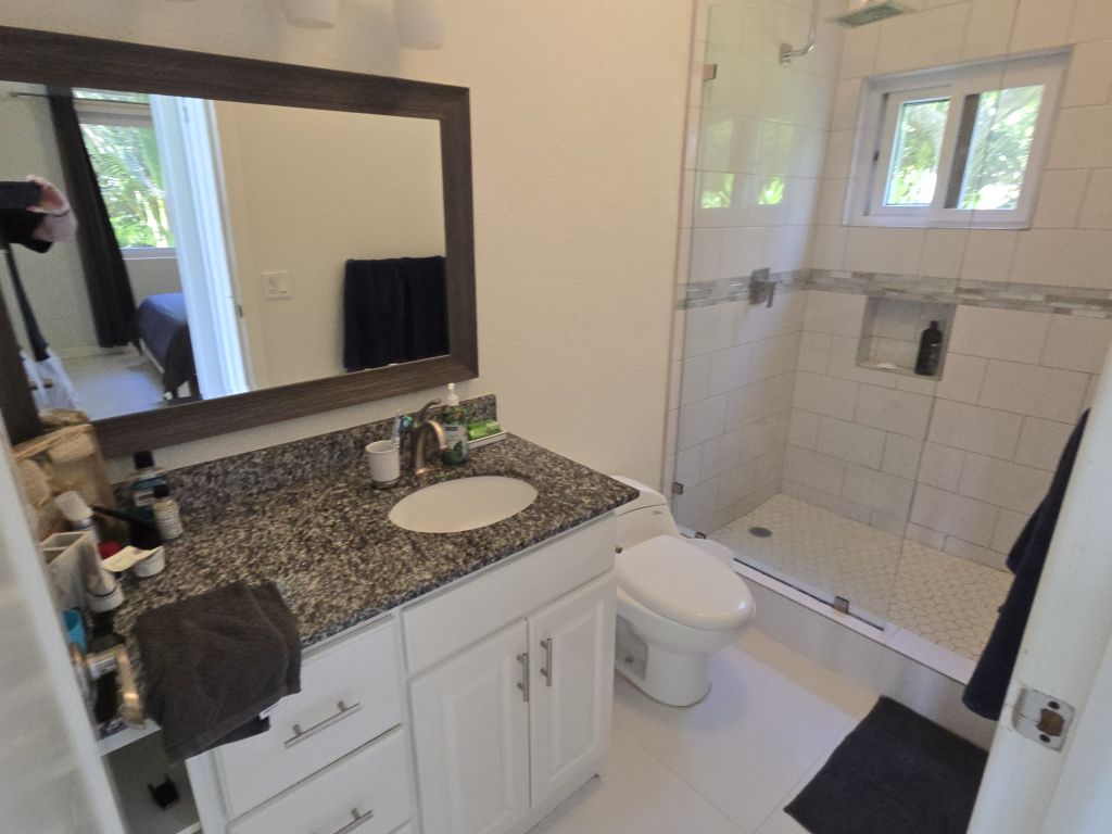 Listing ID: URE0484, Paradise Cove Utila, Bay Islands, HN - The Cove House, Photo #