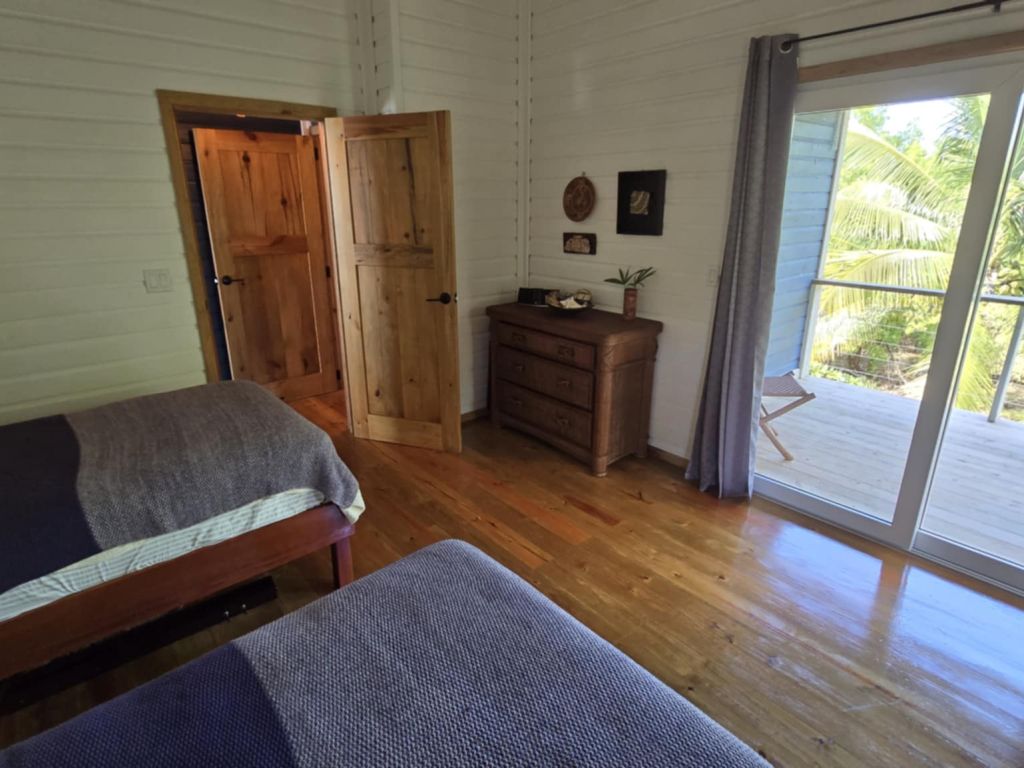 Listing ID: URE0489, Little Bight Utila, Bay Islands, HN - Casa Sirena, Photo #