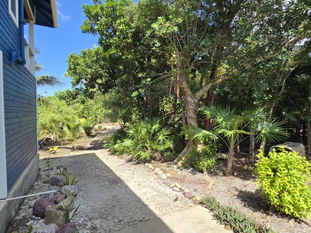 Listing ID: URE0489, Little Bight Utila, Bay Islands, HN - Casa Sirena, Photo #
