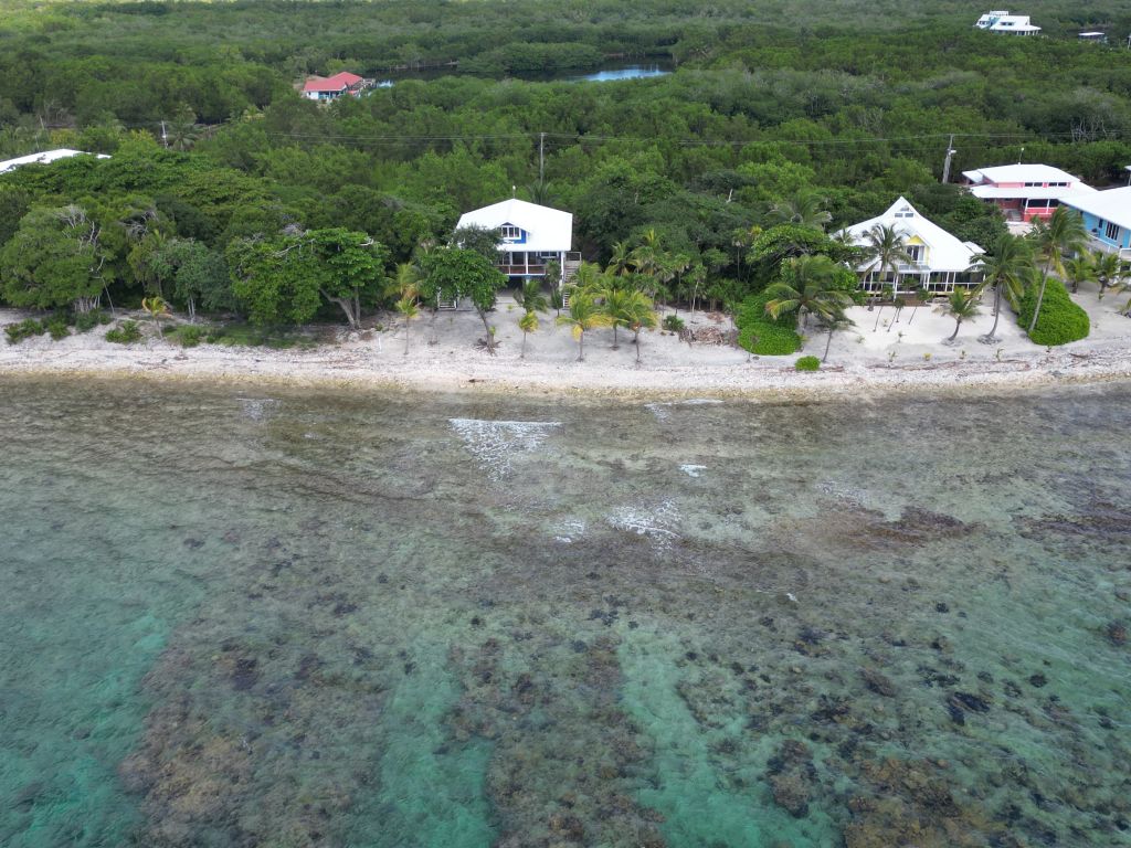Listing ID: URE0489, Little Bight Utila, Bay Islands, HN - Casa Sirena, Photo #