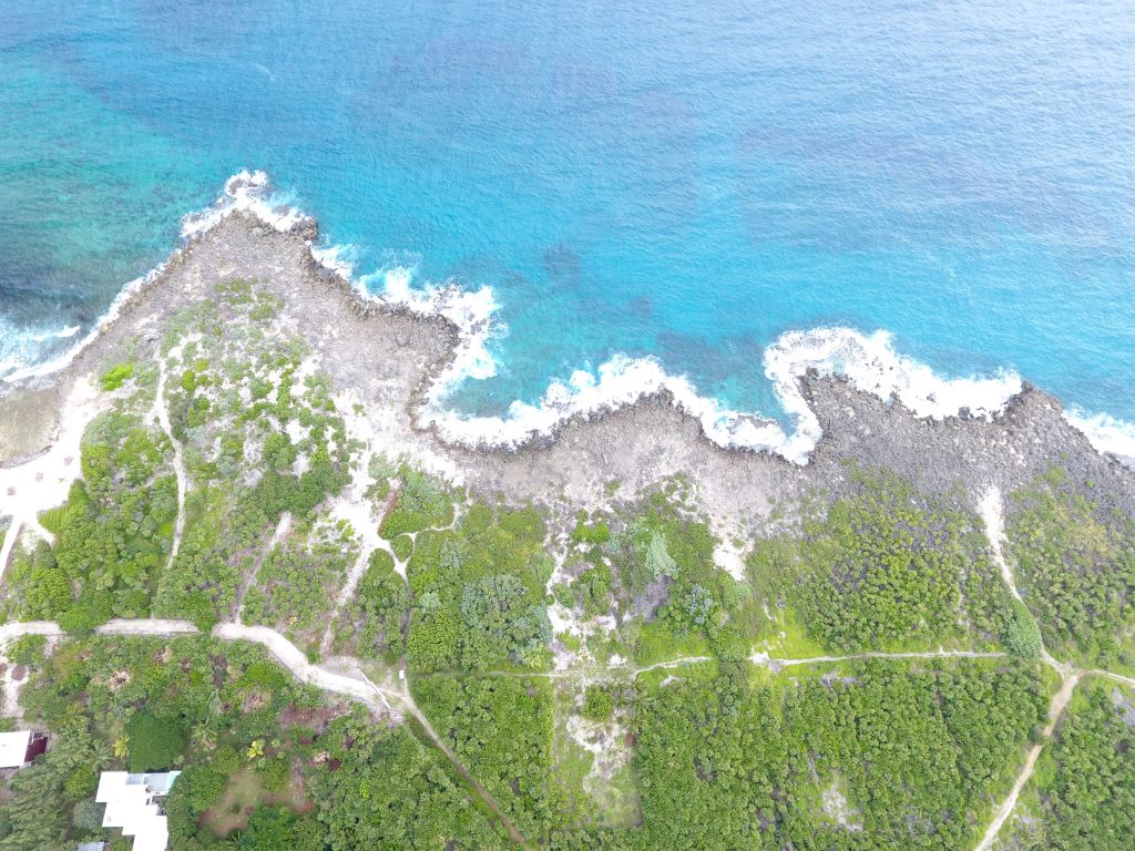 Listing ID: URE0527, Cliff Club Utila, Bay Islands, HN - Cliff Club Oceanfront, Photo #