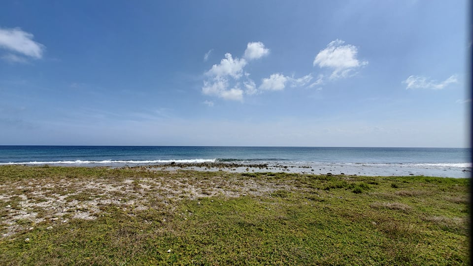 Listing ID: URE0616, Dolphin Run Utila, Bay Islands, HN - Oceanfront Lot At Dolphin Run, Photo #