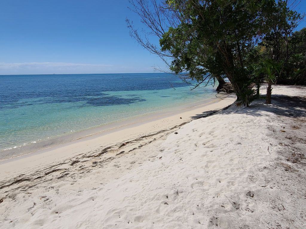 Lot Sold - Utila, Bay Islands - Listing ID: URE0621 - Photo