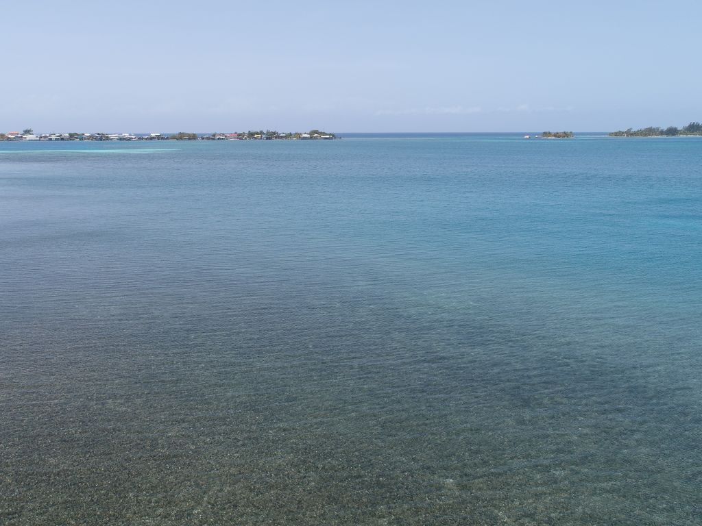 Listing ID: URE0645, David's Beach Utila, Bay Islands, HN - Sunset Shore, Lot 14, Photo #