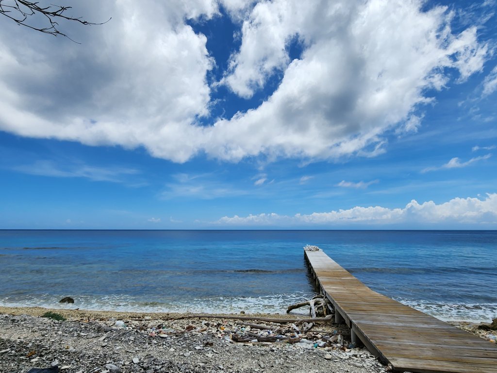 Listing ID: URE0662, Big Rock Utila, Bay Islands, HN - Big Rock Oceanfront Lot 11, Photo #
