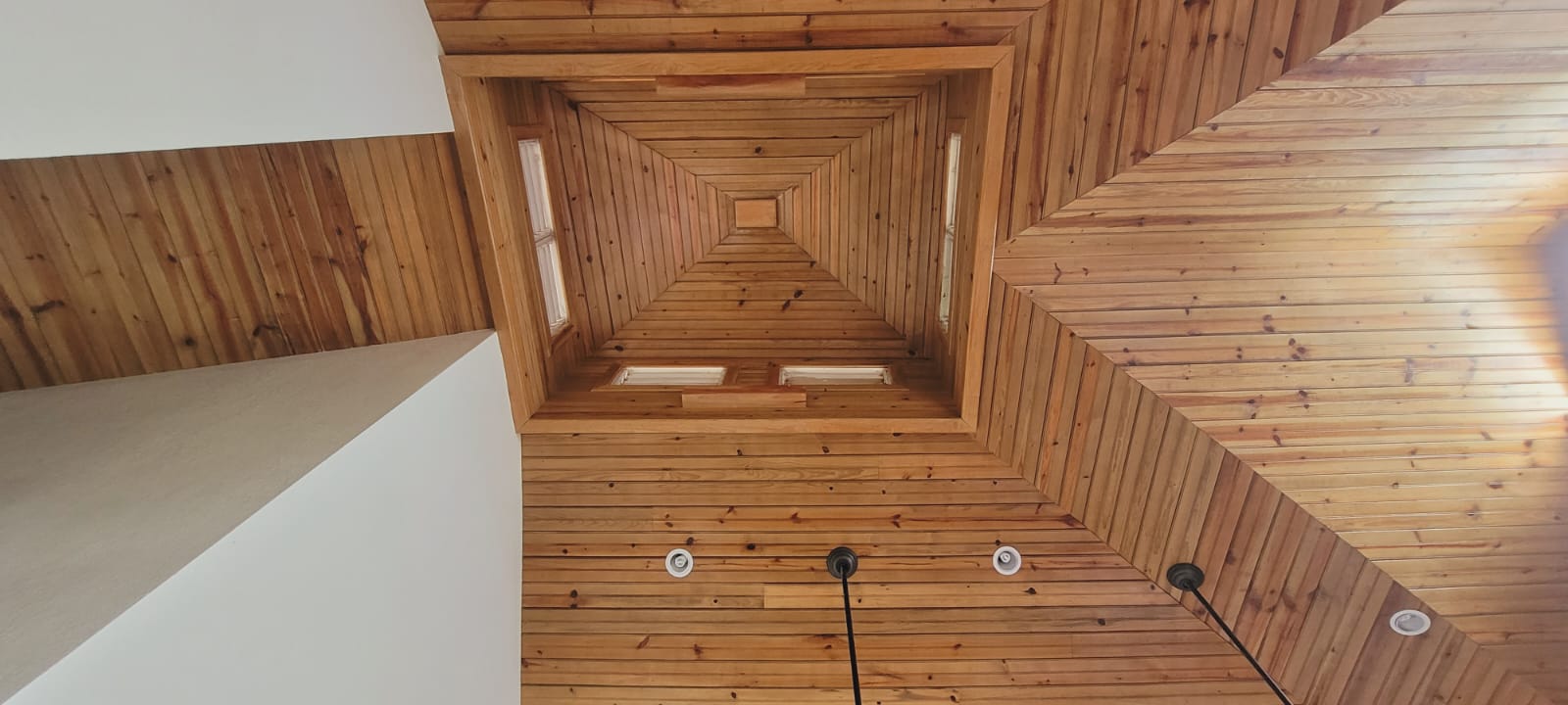 Listing ID: URE0690, Tradewinds Utila, Bay Islands, HN - Wind Tryst Tropical Home, Photo #