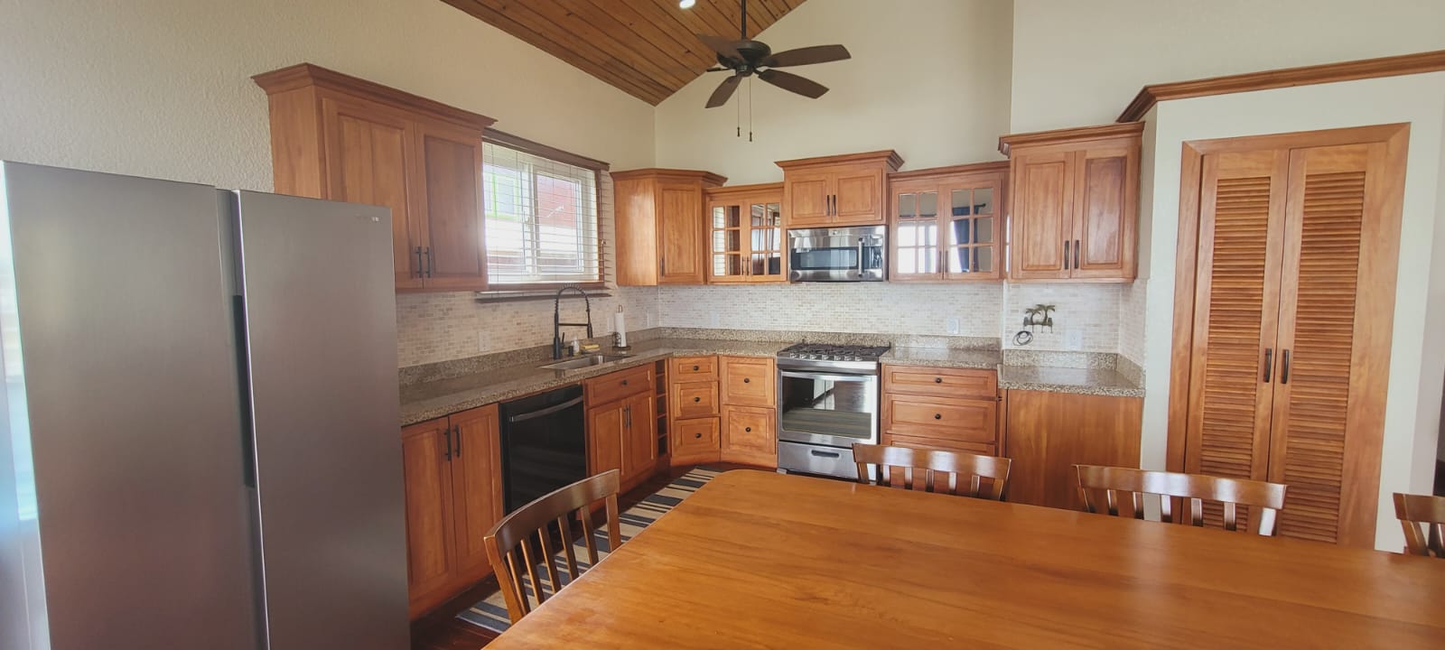 Listing ID: URE0690, Tradewinds Utila, Bay Islands, HN - Wind Tryst Tropical Home, Photo #