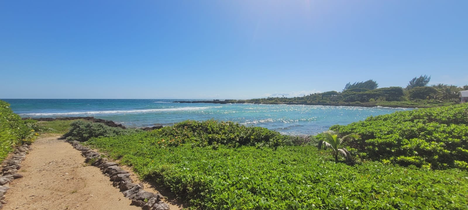 Listing ID: URE0690, Tradewinds Utila, Bay Islands, HN - Wind Tryst Tropical Home, Photo #