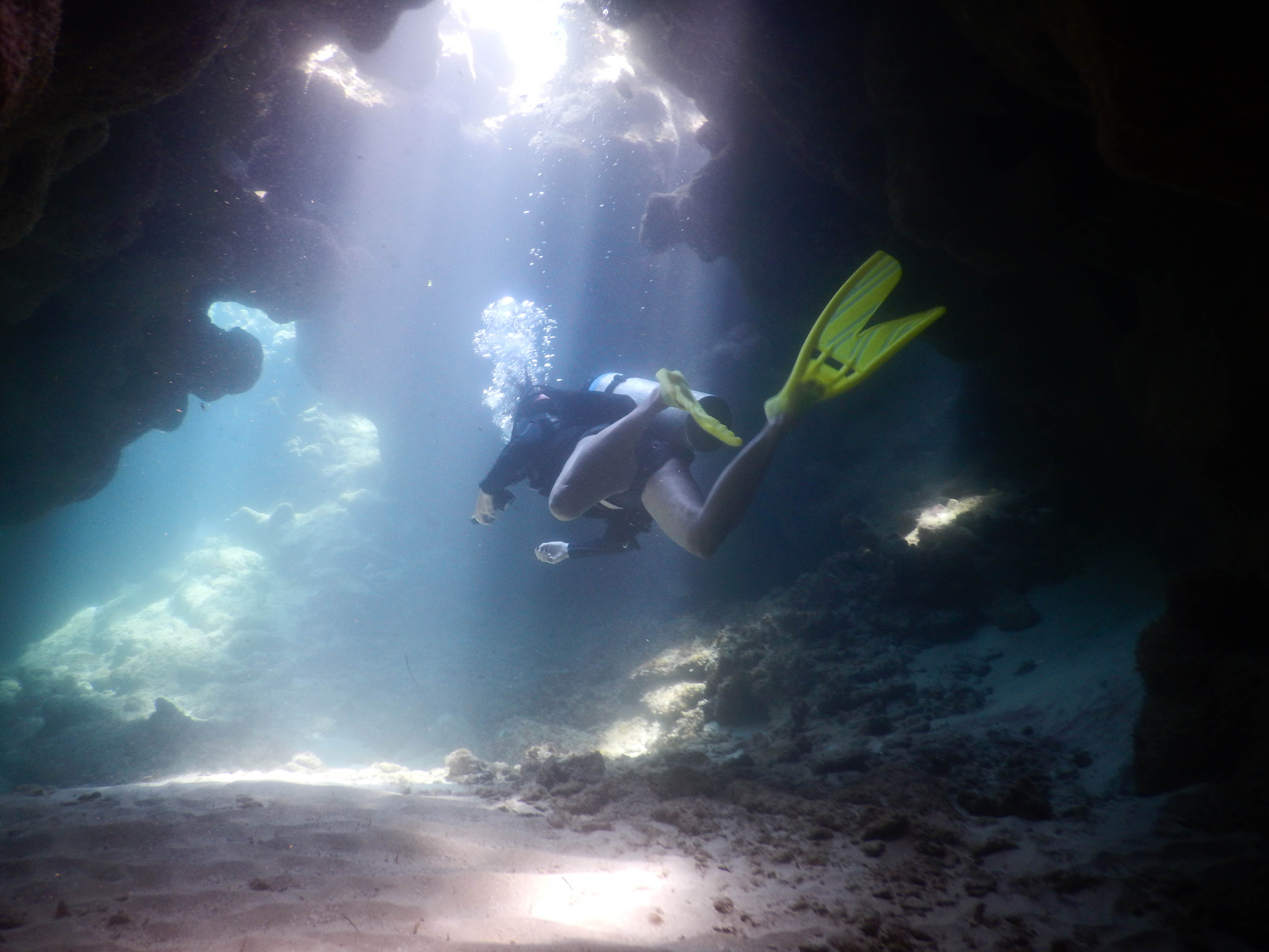 Listing ID: URE0697, Big Rock Utila, Bay Islands, HN - Utopia Village, Photo #