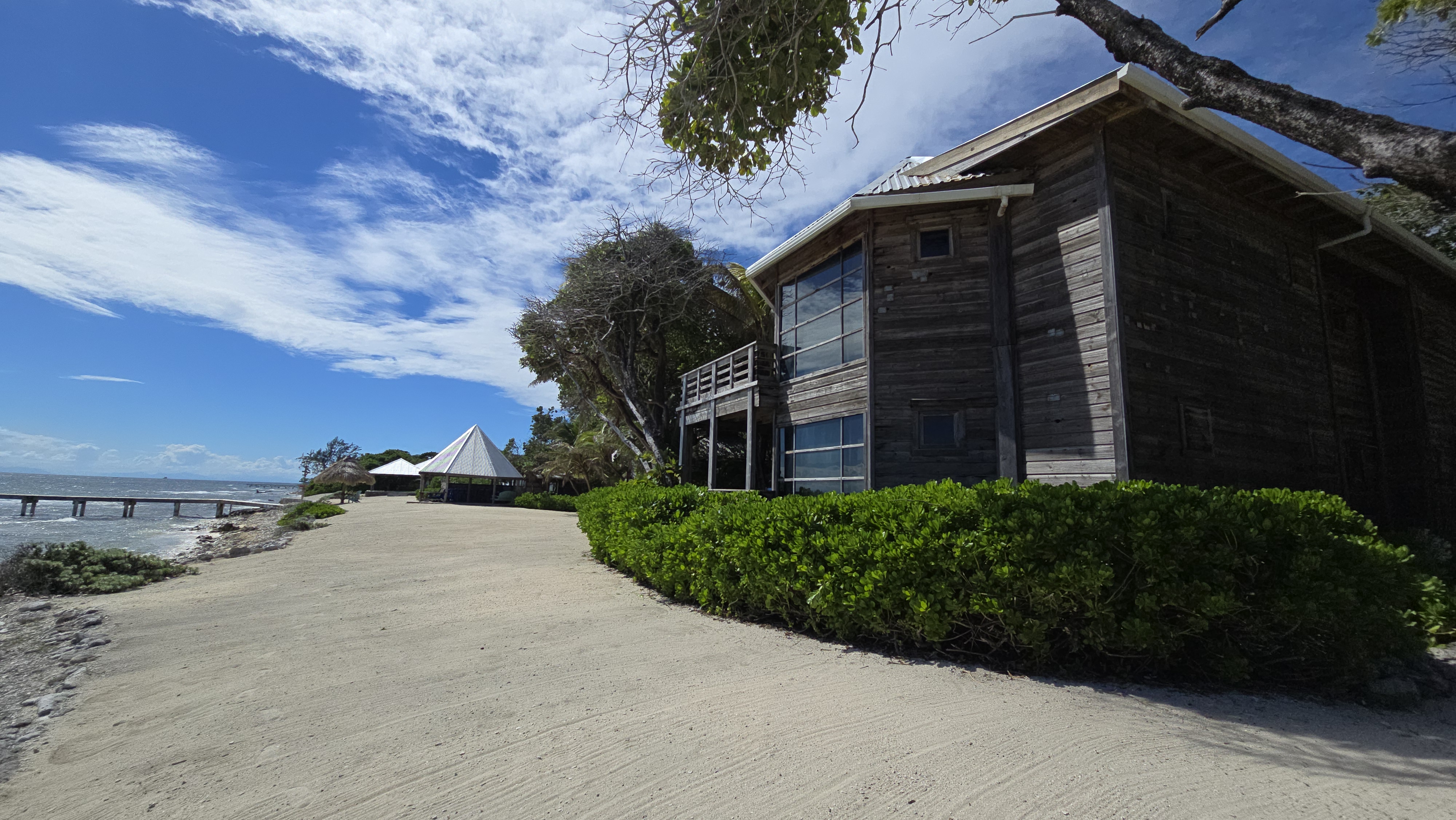 Listing ID: URE0697, Big Rock Utila, Bay Islands, HN - Utopia Village, Photo #