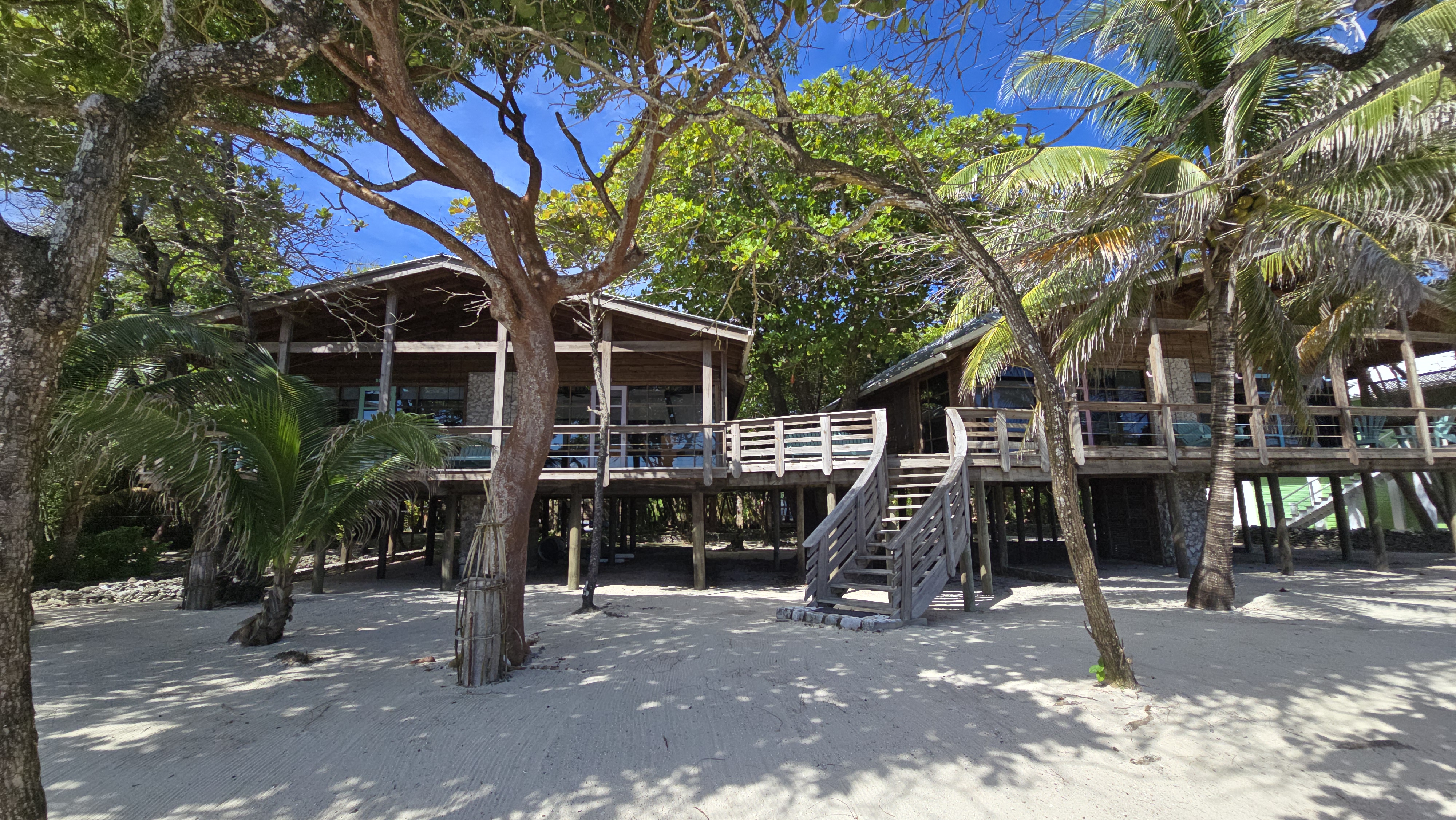 Listing ID: URE0697, Big Rock Utila, Bay Islands, HN - Utopia Village, Photo #