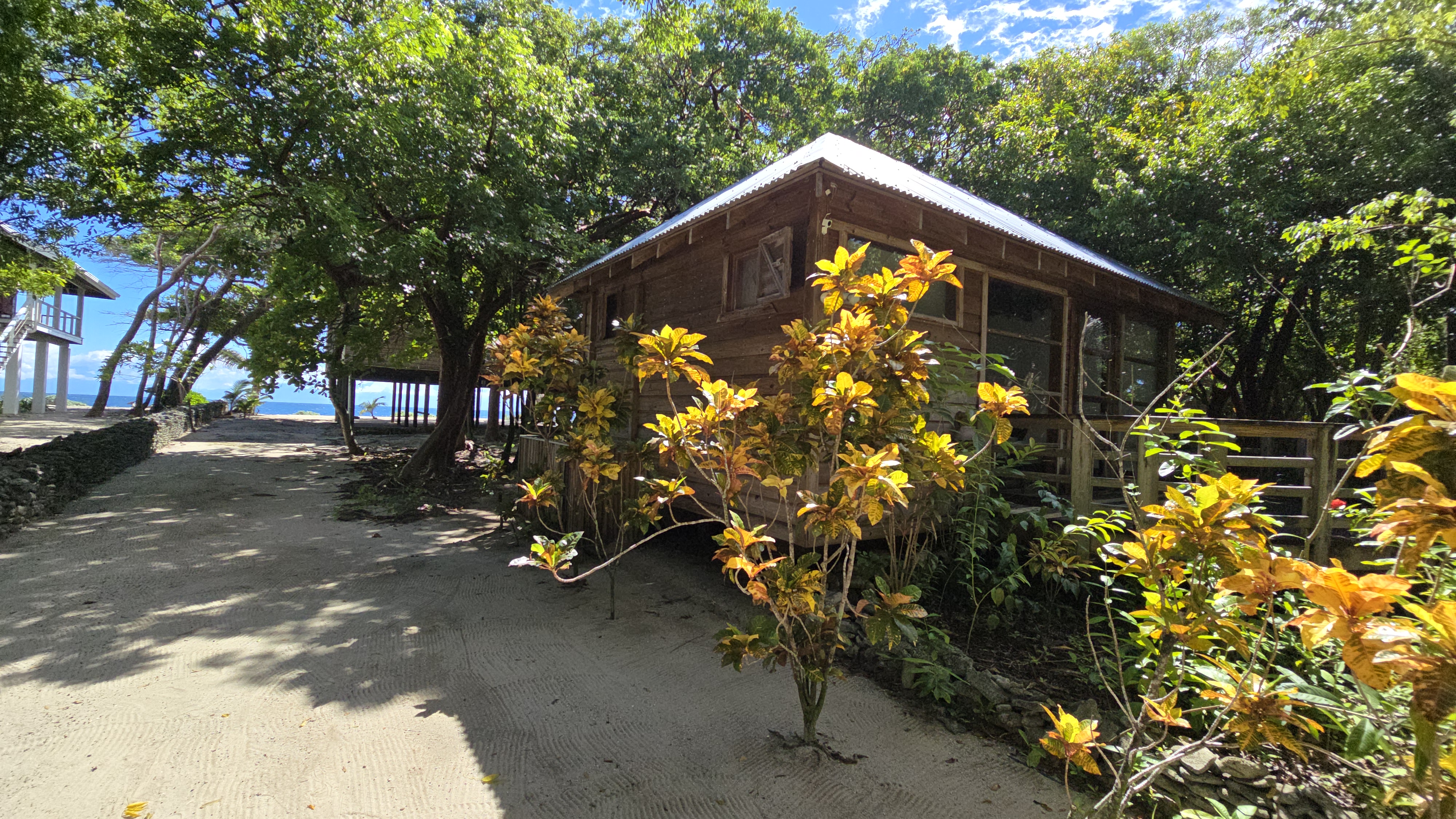 Listing ID: URE0697, Big Rock Utila, Bay Islands, HN - Utopia Village, Photo #