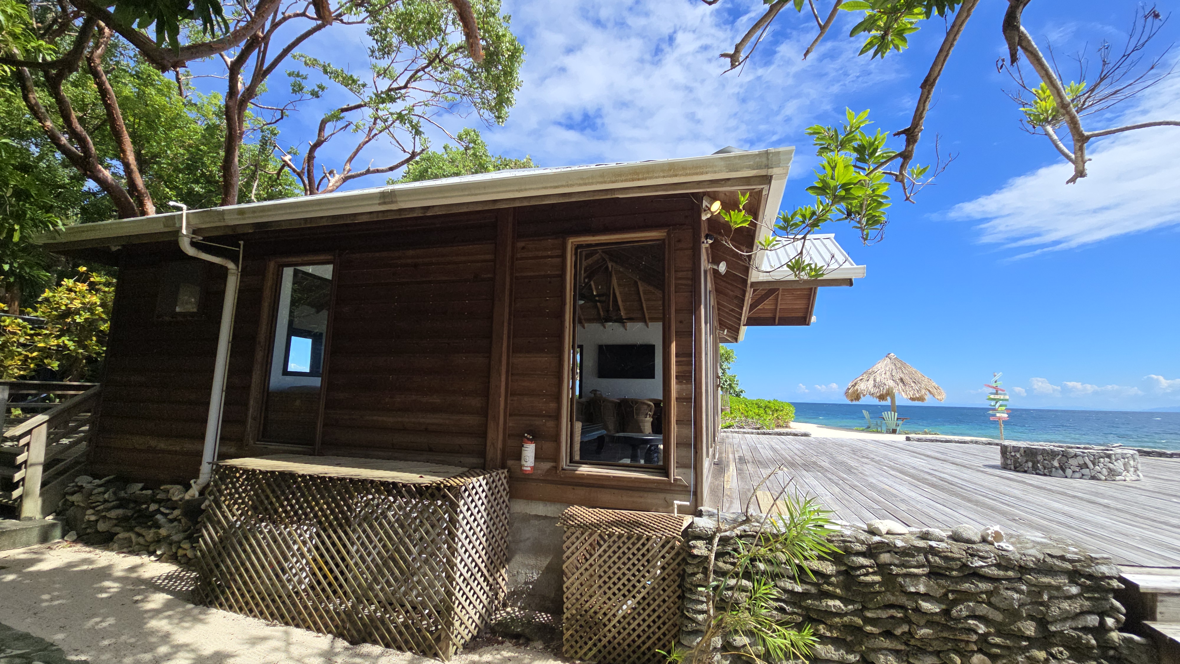 Listing ID: URE0697, Big Rock Utila, Bay Islands, HN - Utopia Village, Photo #